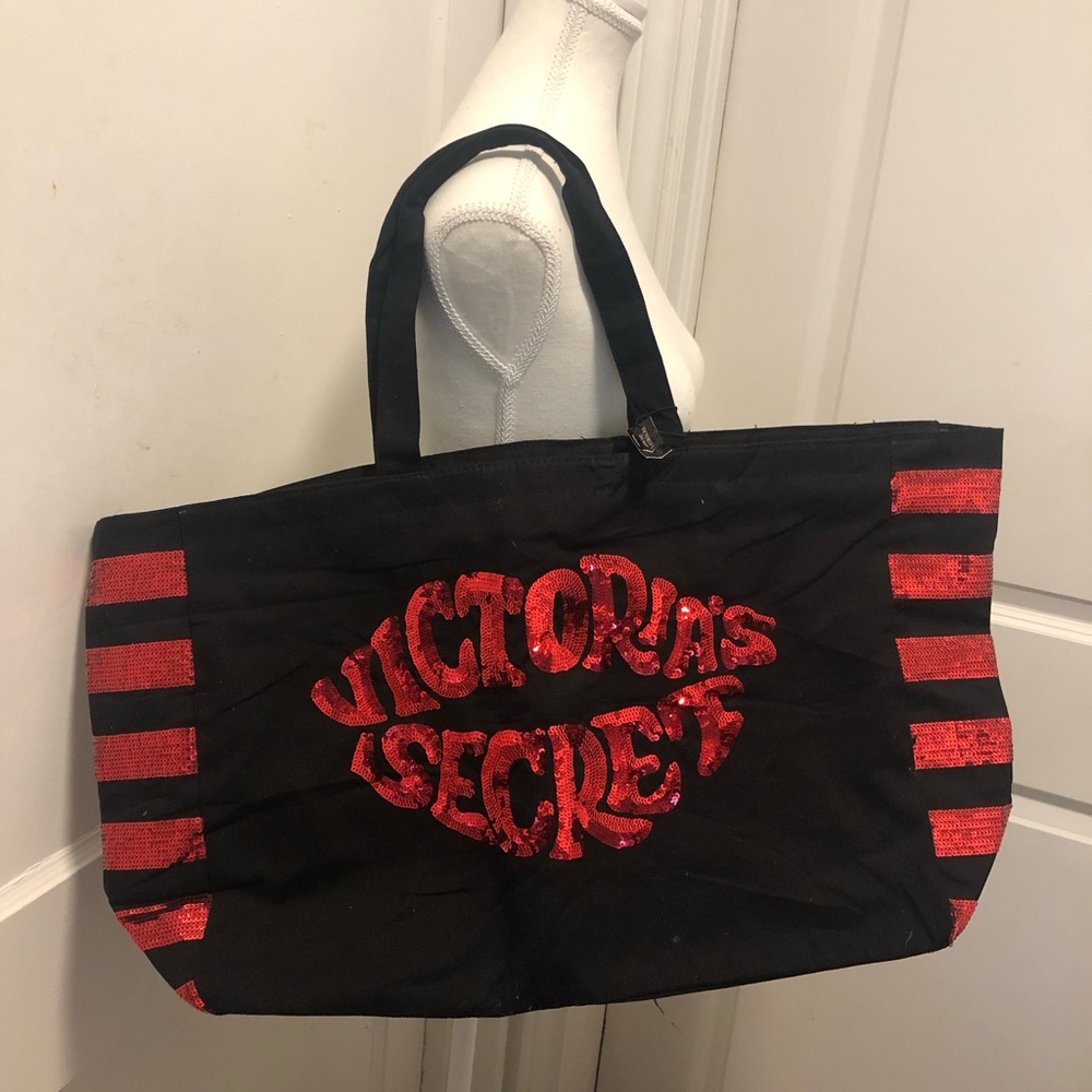 Victoria’s Secret ladies purse tote overnight bag NWT